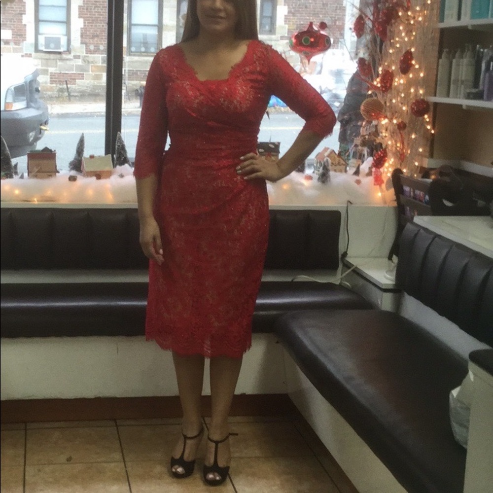 Dress - Picture 7 of 8